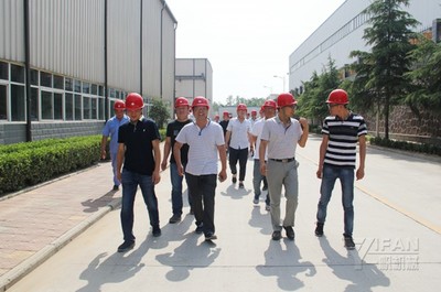 鄭州海天消防代表參觀一帆機(jī)械，共探網(wǎng)絡(luò)科技開發(fā)新路徑